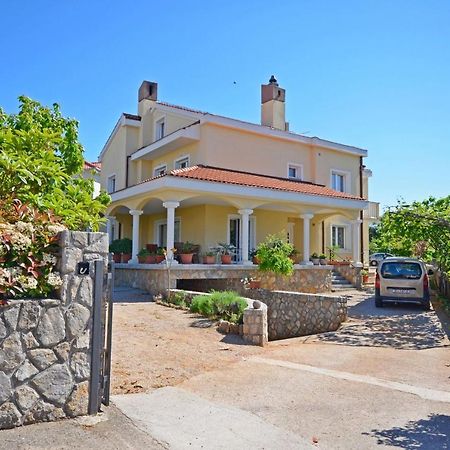 Apartments Vesna Малинска Экстерьер фото