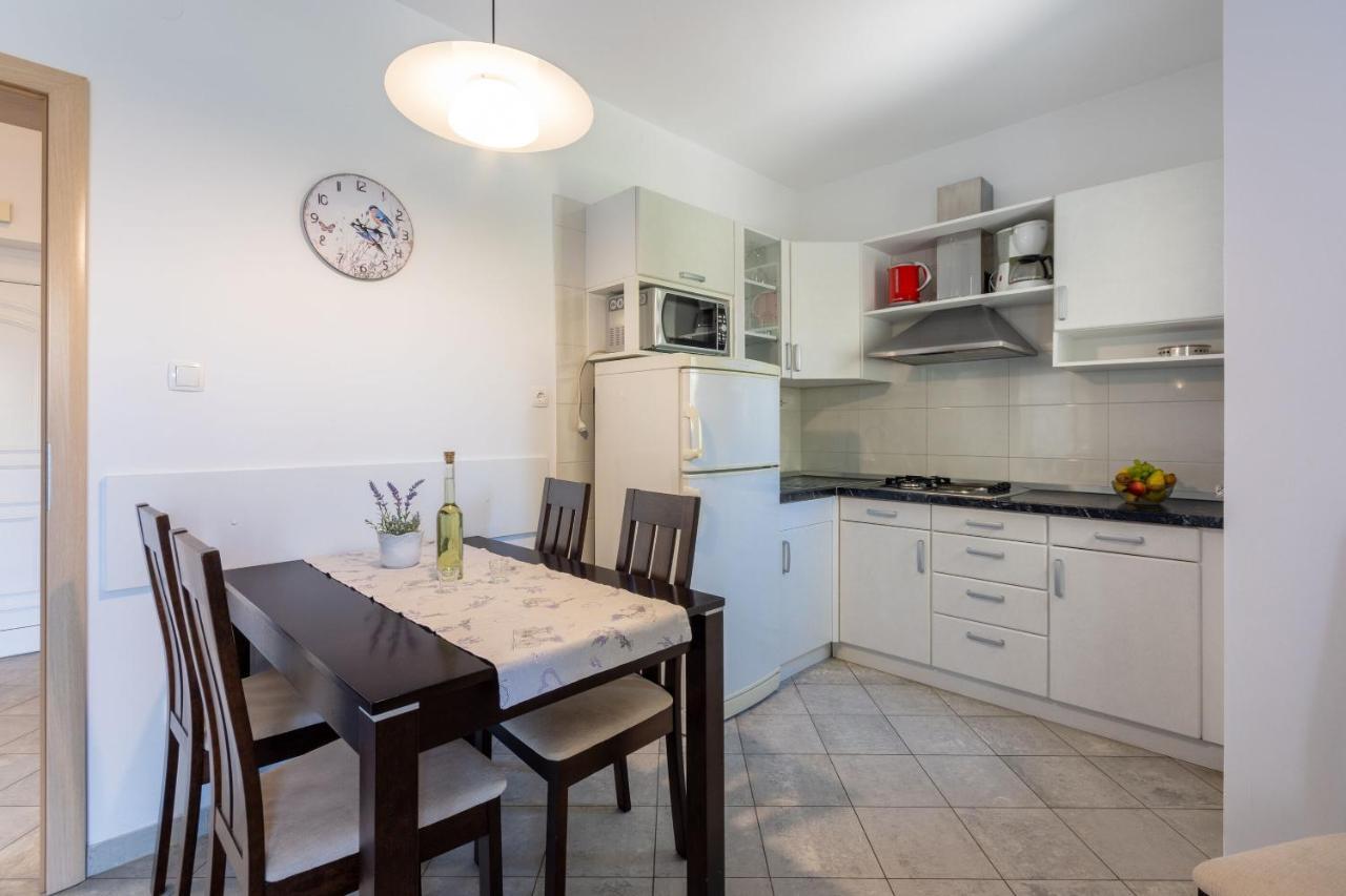 Apartments Vesna Малинска Экстерьер фото