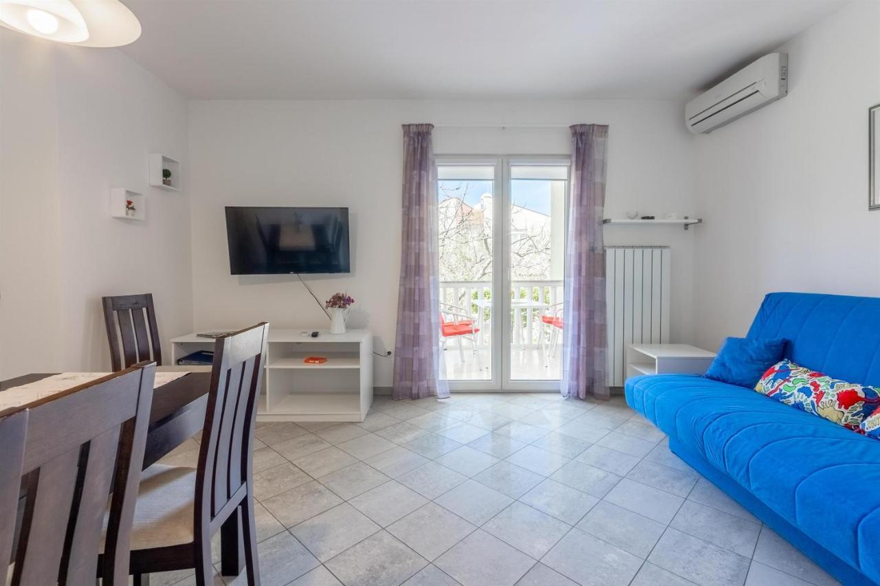 Apartments Vesna Малинска Экстерьер фото