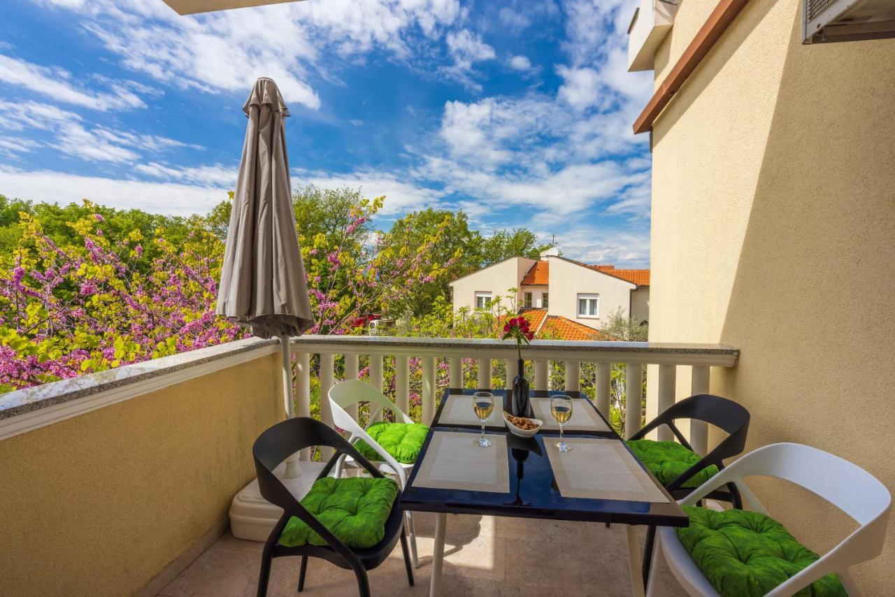Apartments Vesna Малинска Экстерьер фото