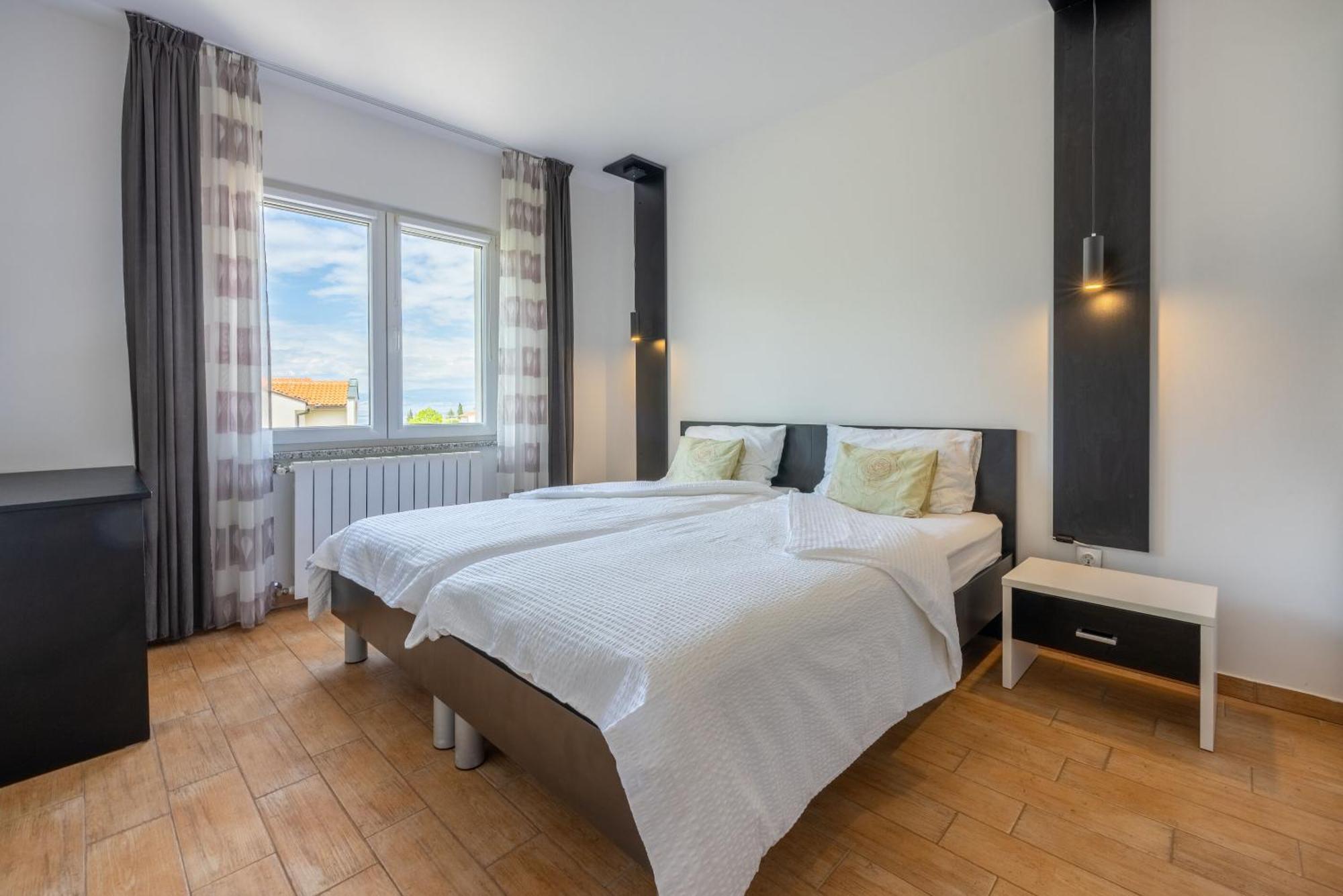Apartments Vesna Малинска Экстерьер фото