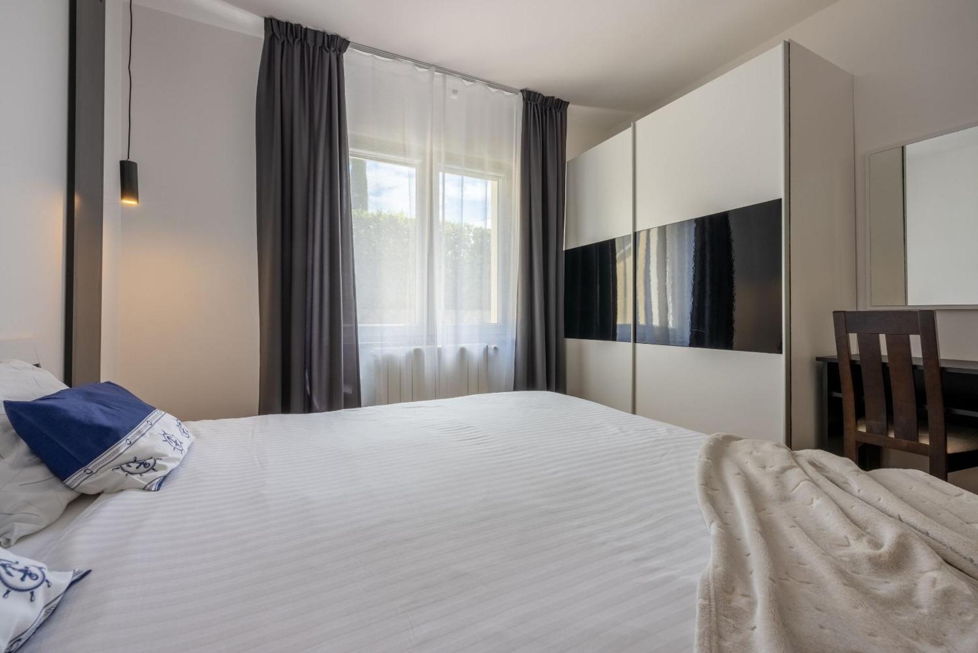 Apartments Vesna Малинска Экстерьер фото